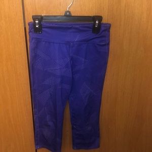 Old Navy Bottoms - Purple girls active capris Old Navy Bottoms - Purple girls active capris